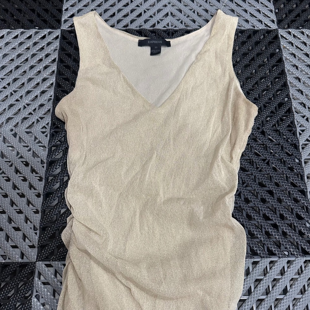 Express Womens XS Gold Metallic Mesh Ruched Sleeveless V-Neck Shimmer Top - Picture 2 of 7